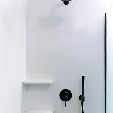 펜션 Thyme House Isterni (Paros)